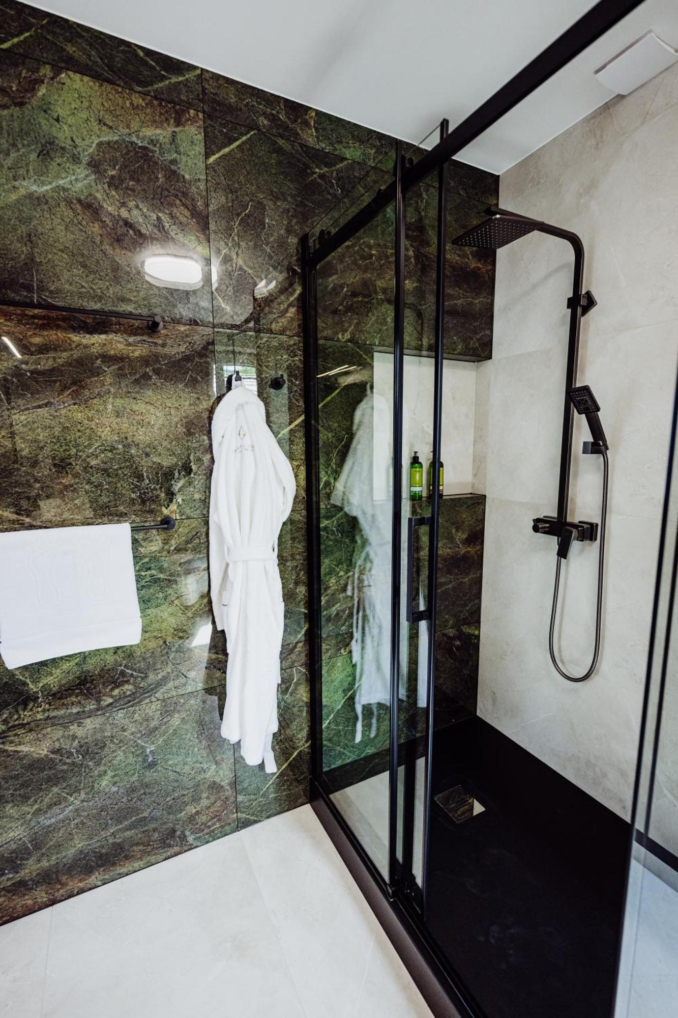 Cristalview Stay&Relax - Luksusowe Apartamenty- Zewnetrzne Jacuzzi- Przyjazne Dla Rodzin - Zwierzeta Akceptowane Podgórzyn Kültér fotó